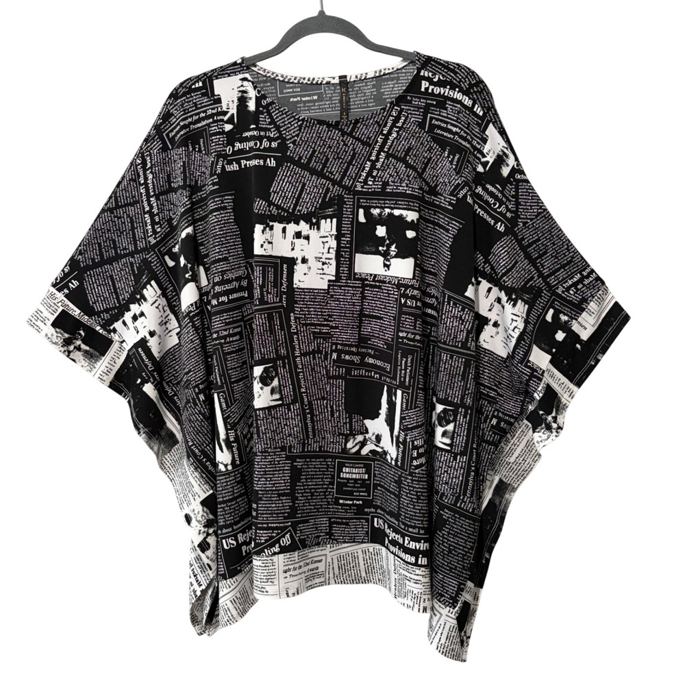 IC by Connie K Poncho Top Womens Small Black White Newspaper Print Art Lagenlook